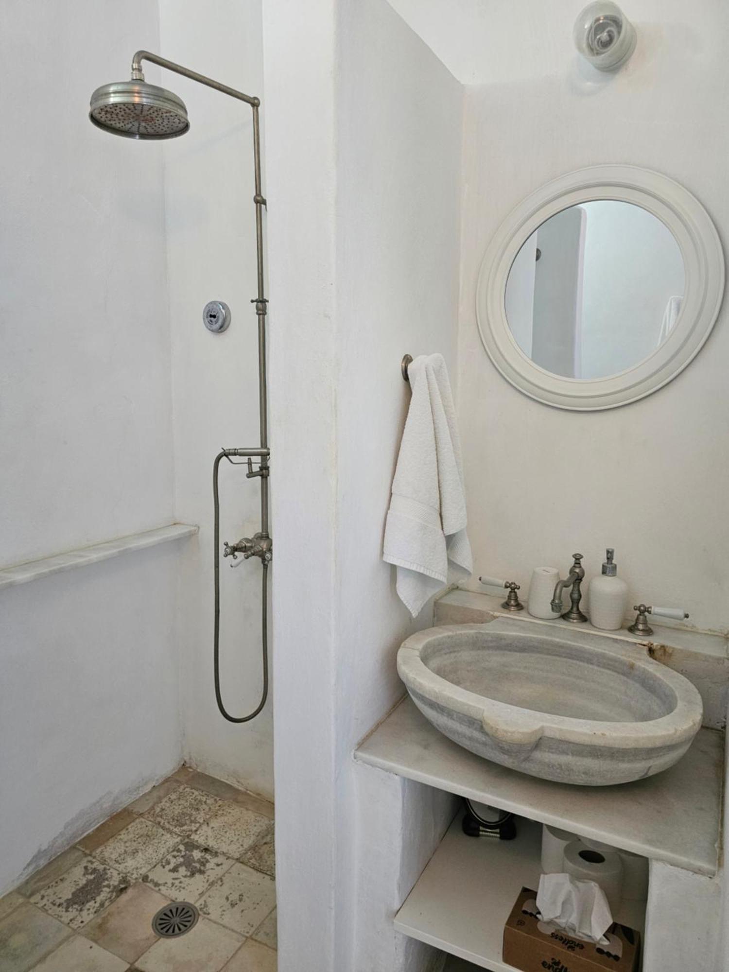 Bed and Breakfast The Anchor House Сими Номер фото